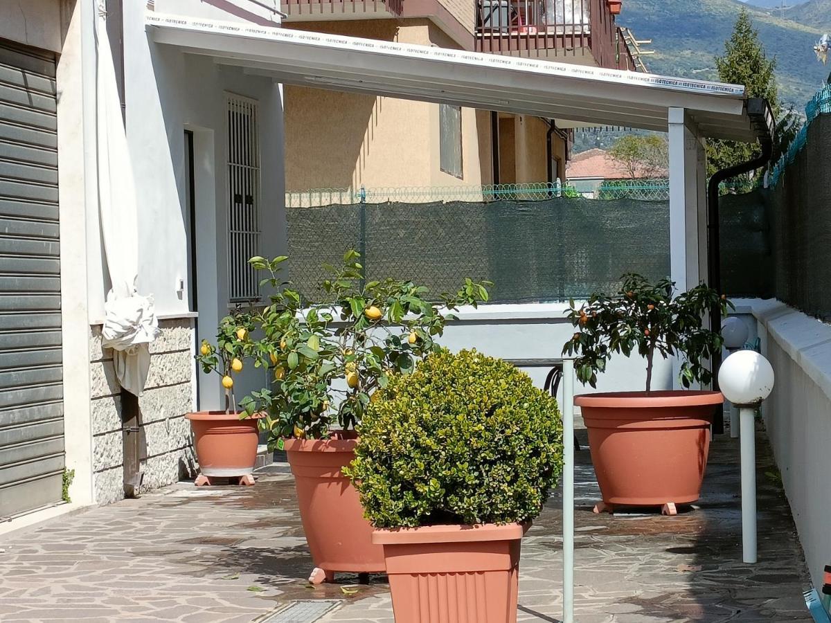 Casa Bob Alloggio Turistico Фонди Экстерьер фото